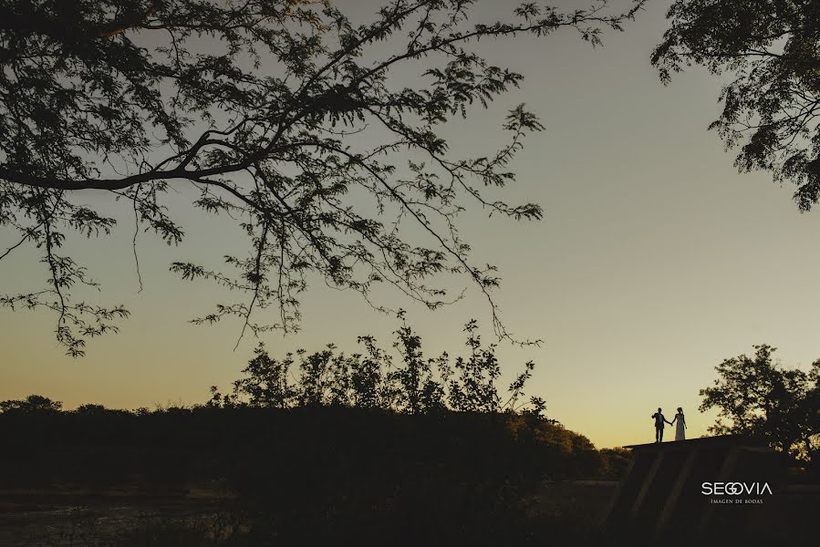 Wedding photographer Ariel Segovia (arielsegoviaph). Photo of 28 April