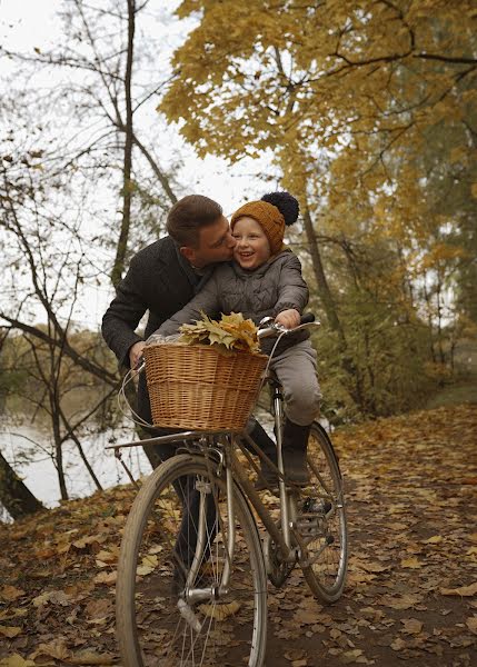 Wedding photographer Denis Raznov (raznov). Photo of 4 October 2021