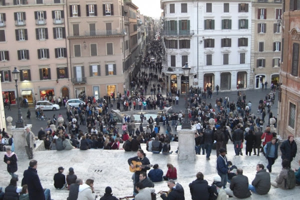 APPUNTAMENTO ALLA BARCACCIA di asolina