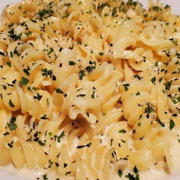 Fusilli Alfredo