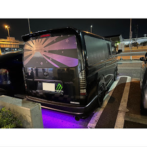 ハイエースバン TRH200V