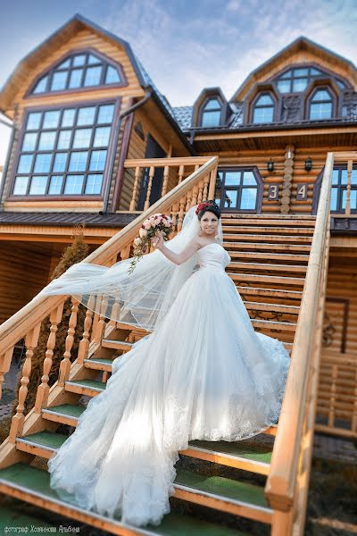 Wedding photographer Albina Khozyainova (albina32). Photo of 25 April 2016