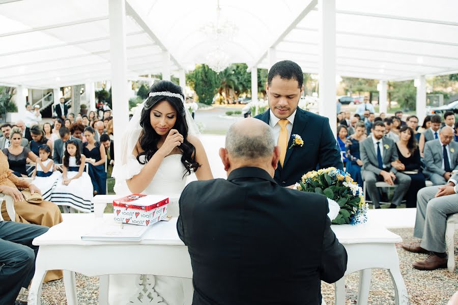 Fotografo di matrimoni Gustavo Lucena (lucenafoto). Foto del 27 ottobre 2016