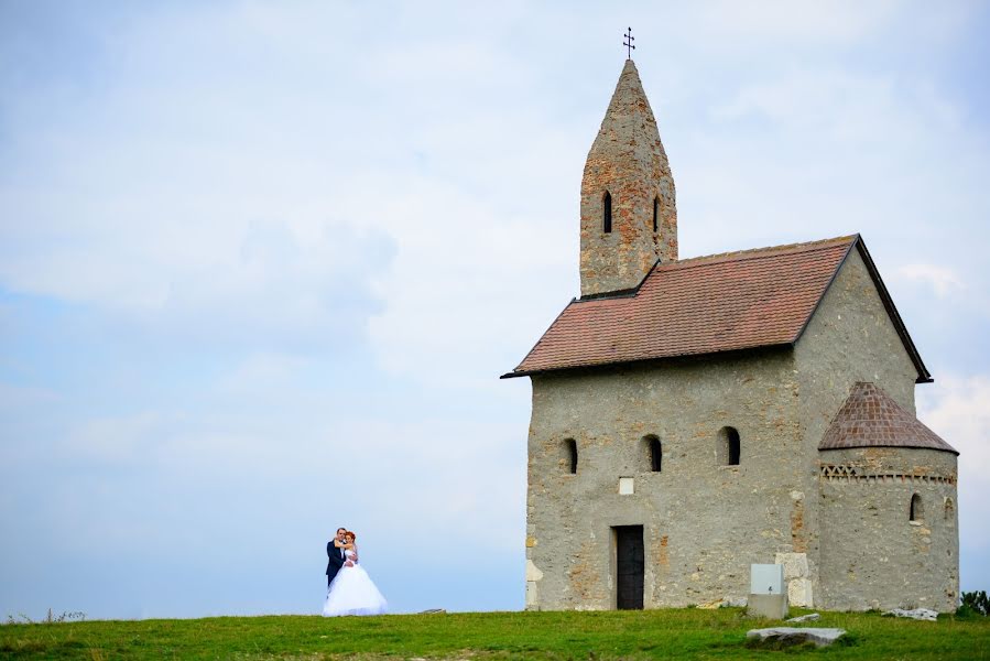 Fotografo di matrimoni Jozef Fortuna (fortunastudio). Foto del 25 marzo 2019