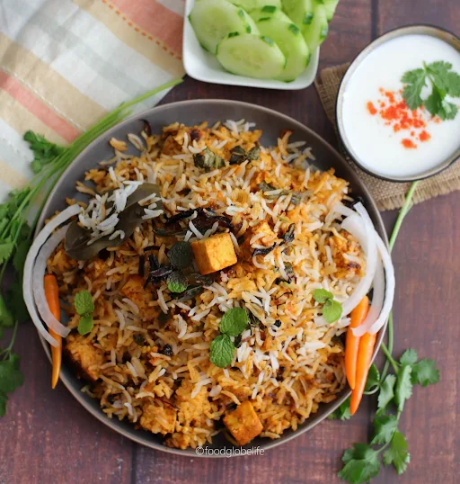 Paneer Makhni Biryani