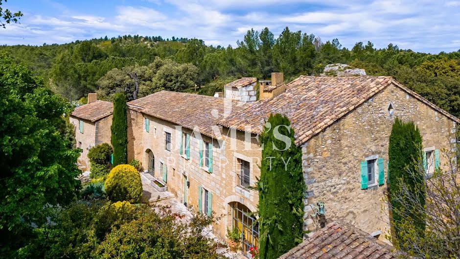 Vente propriété 14 pièces 520 m² à Saint-Rémy-de-Provence (13210), 3 360 000 €