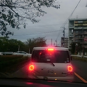 ノア AZR60G
