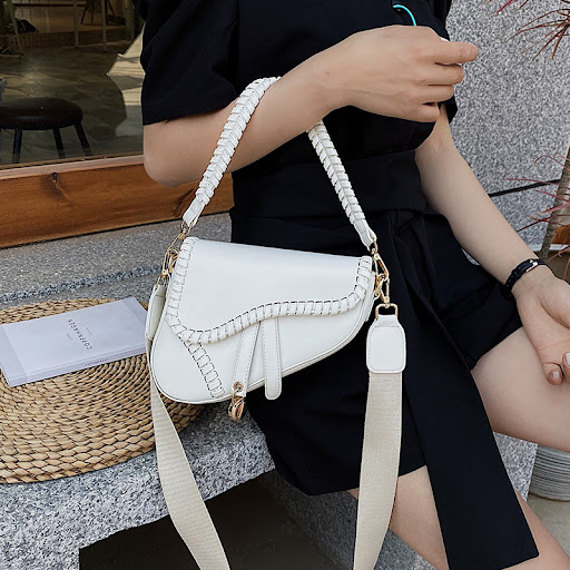Title 5, Western style small square bag, a wild net red ...
