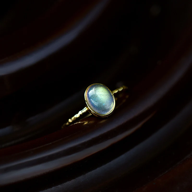 Bague en argent sterling S925 avec pierre allongée, simple et personnalisée, pour un look élégant et intemporel.