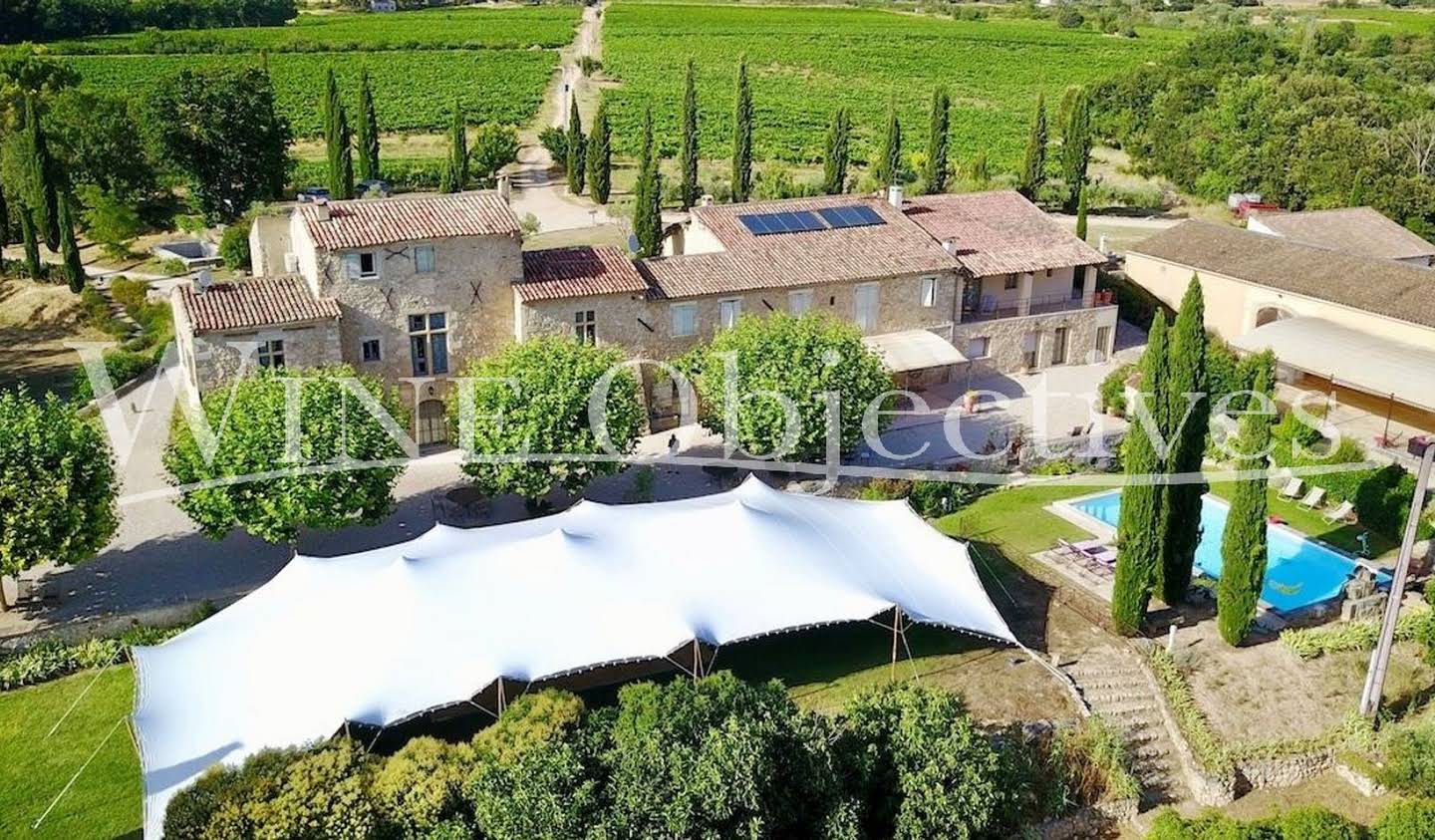 Vineyard with pool and outbuildings Aix-en-Provence