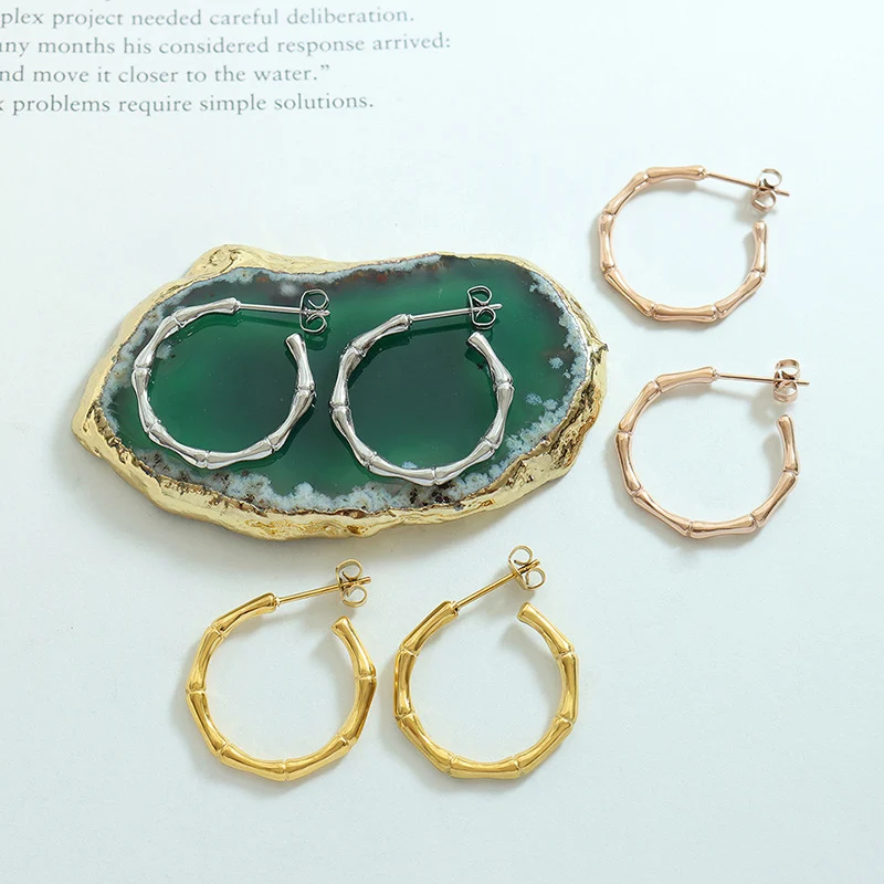 Trendy C-vormige oorbellen, 18K goud verguld titanium staal, voor botten en gewrichten, veelzijdig en stijlvol, perfect voor jou
