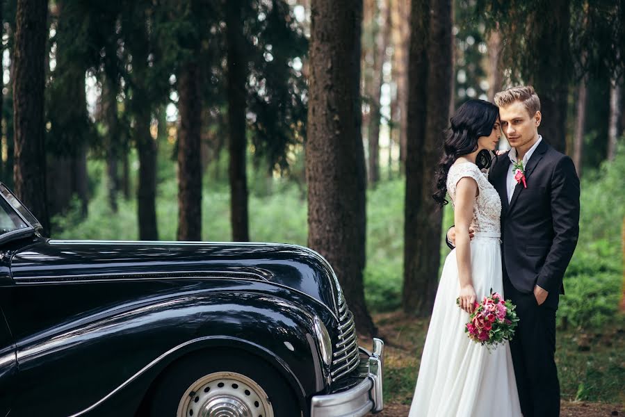 Fotógrafo de casamento Aleksandr Karpovich (karpovich). Foto de 3 de outubro 2016