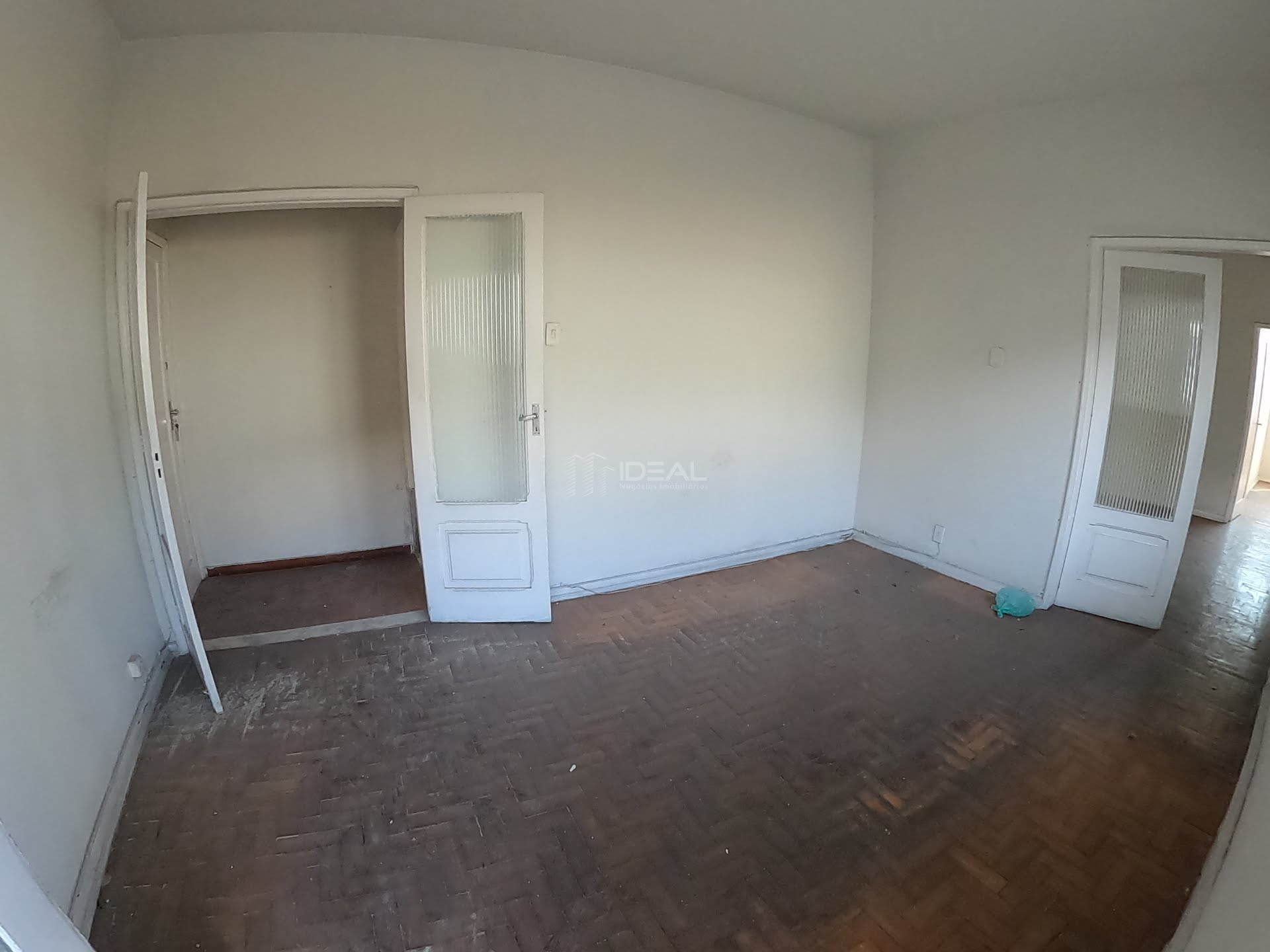 Apartamento de 3 quartos para locação na Av. Pelinca - Campos dos Goytacazes, RJ