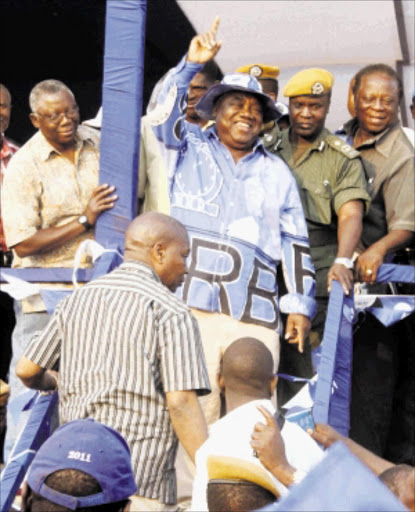 Choose ME! Zambian President Rupiah Banda at a rally in Lusaka's Mandevu constituency.