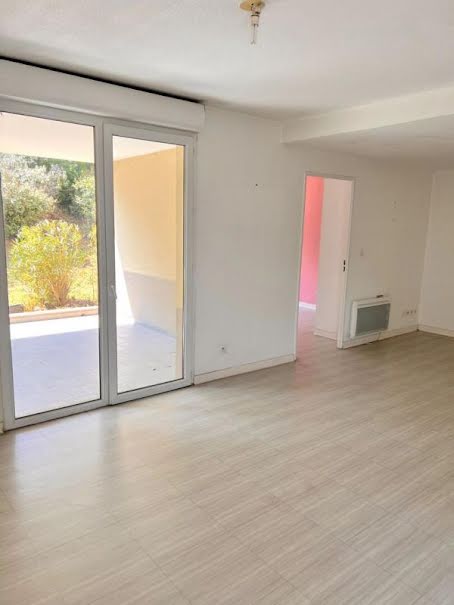 Location  appartement 3 pièces 67 m² à Aix-en-Provence (13090), 1 200 €