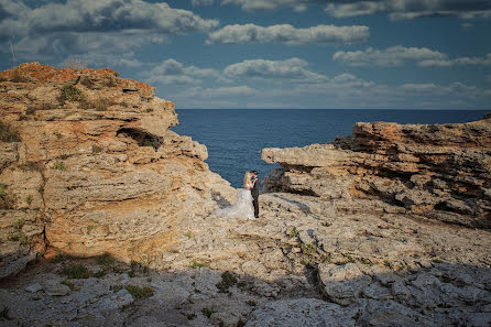 Fotógrafo de casamento Andreea Dima (andreeadima). Foto de 17 de janeiro 2020