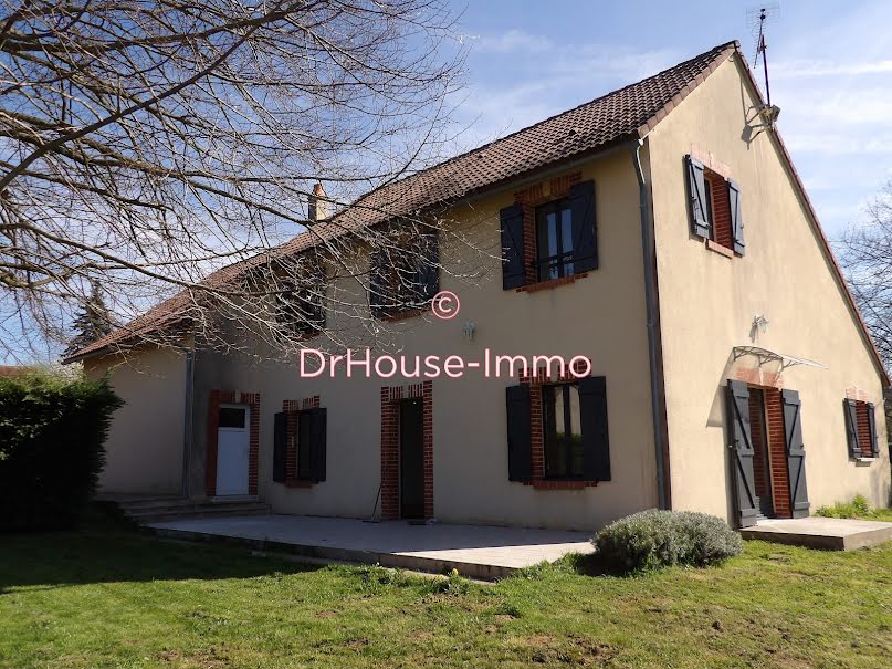 Vente maison 5 pièces 138 m² à Treigny (89520), 234 000 €