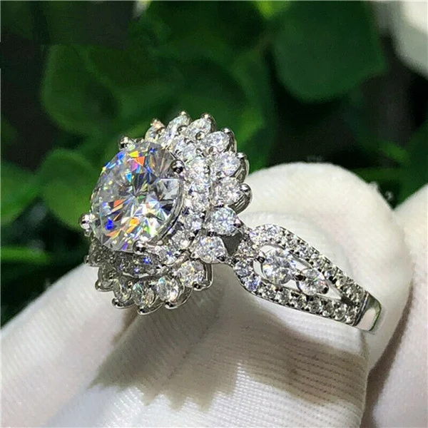 Popular Accessories Luxury Women Wedding Ring Alloy Ring Elegant Design Jewelry for Her Perfect Gift Wedding Accessory