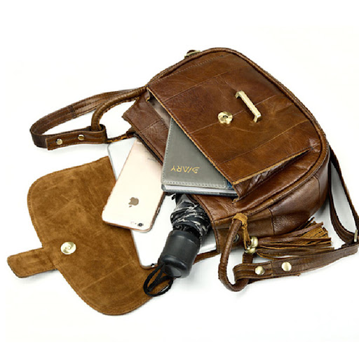 Title 3, Vintage plain leather ladies one-shoulder messe...