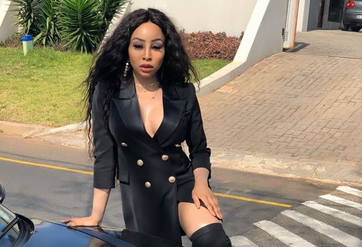 Fans came for Khanyi after her comment.