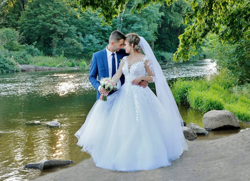 Fotógrafo de bodas Karolina Tomasz Ostrowscy (tomaszostrowscy). Foto del 25 de febrero 2020