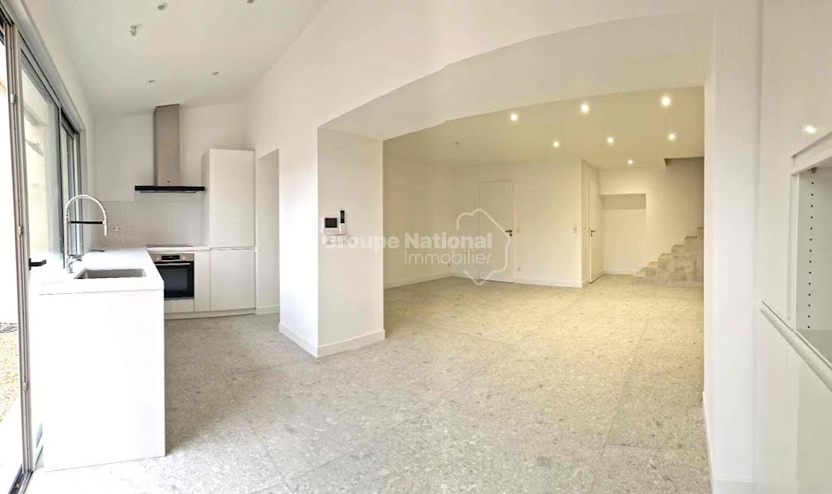 Vente maison 4 pièces 98.5 m² à Velleron (84740), 367 500 €