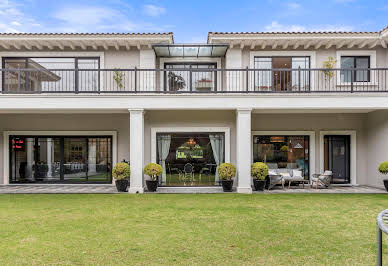 Maison avec jardin et terrasse 3