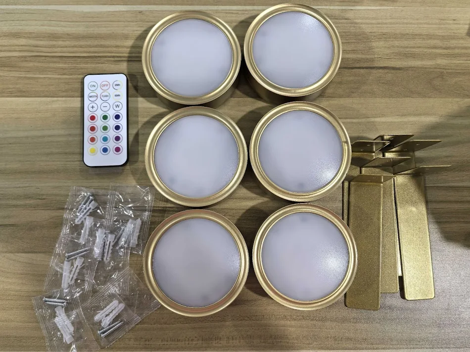 Luz LED Dourada para Exibição de Arte a Bateria Iluminação Elegante e Portátil Valorize suas Obras de Arte com Luz Quente Ideal para Galerias e Casa