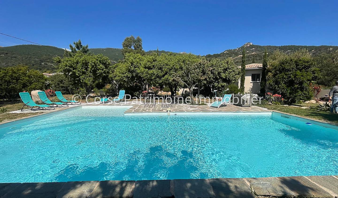 Villa avec piscine et terrasse Lecci