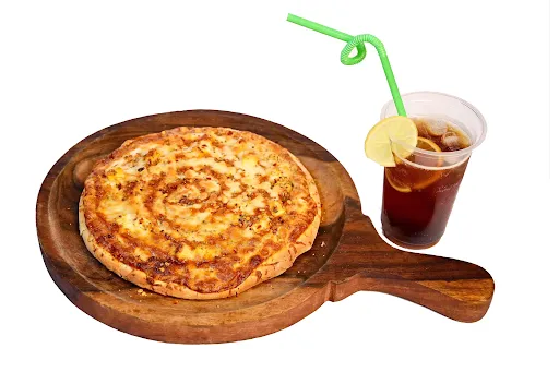 Tandoori Paneer Pizza With Iced Tea