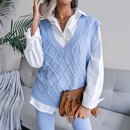 Title 3, European And American V-neck Diamond Check Holl...