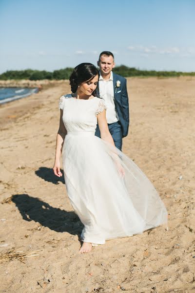 Wedding photographer Evgeniya Surova (surova). Photo of 16 June 2016