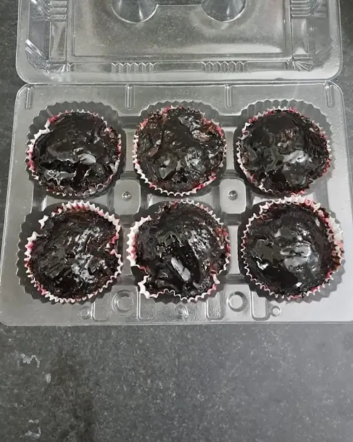 Double Chocolate Muffin Cupcake [6 Pieces]