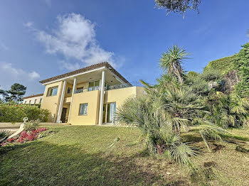 villa à Mougins (06)