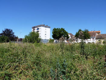 terrain à Vichy (03)