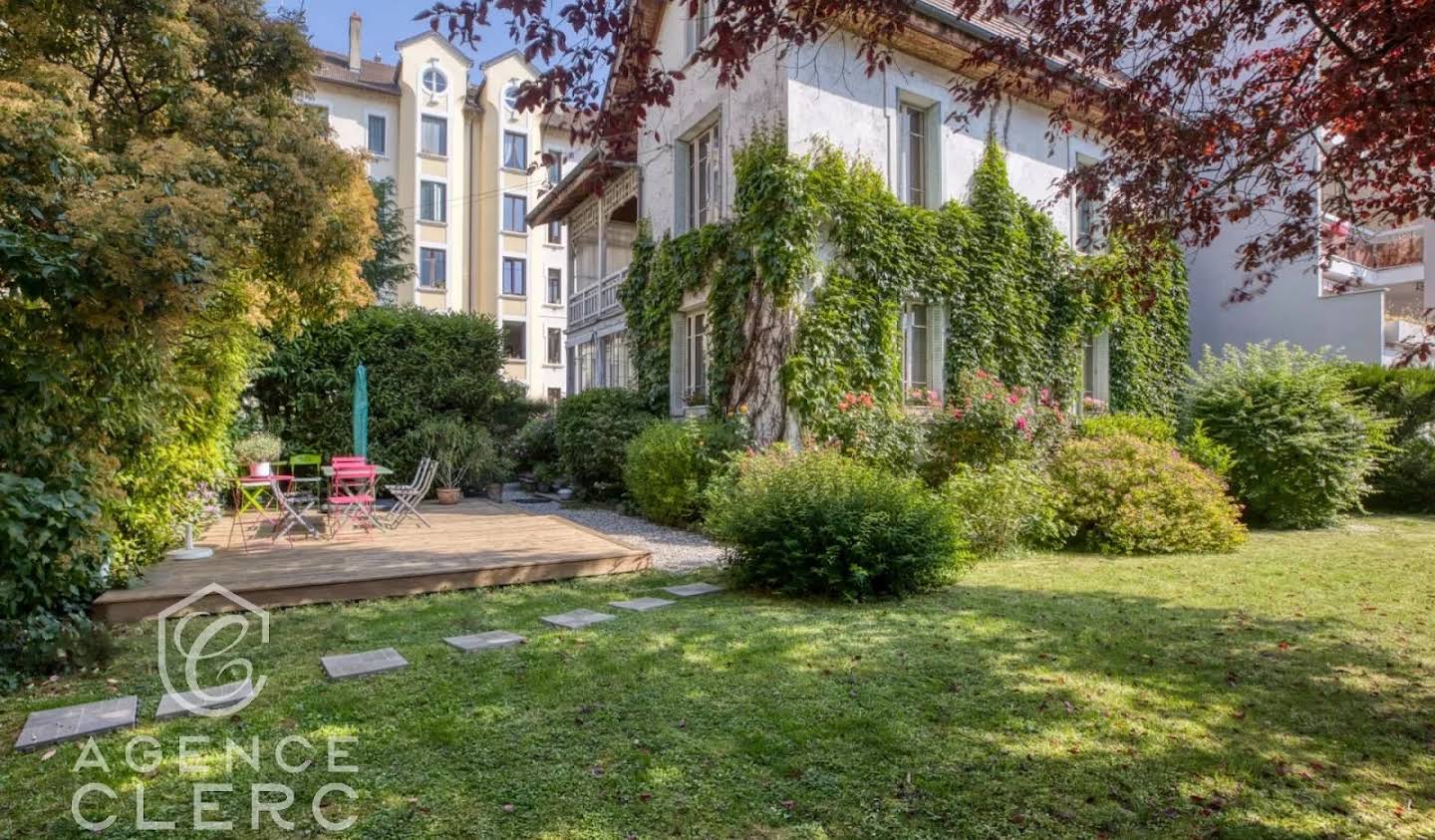 House with terrace Annecy