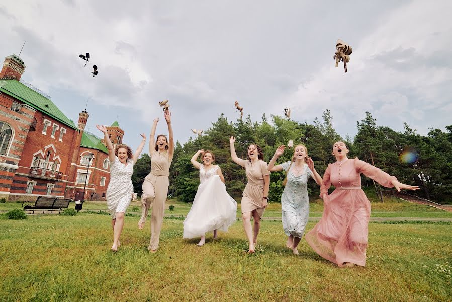 Fotógrafo de casamento Dmitriy Malyarevich (malyarevich). Foto de 3 de julho 2021