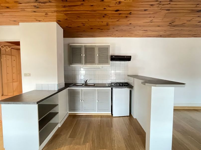 Location  appartement 1 pièce 50 m² à Nancy (54000), 542 €