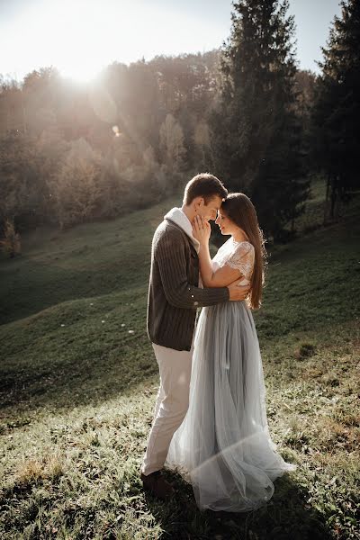 Fotógrafo de casamento Yuliya Vlasenko (vlasenkoyulia). Foto de 16 de outubro 2018