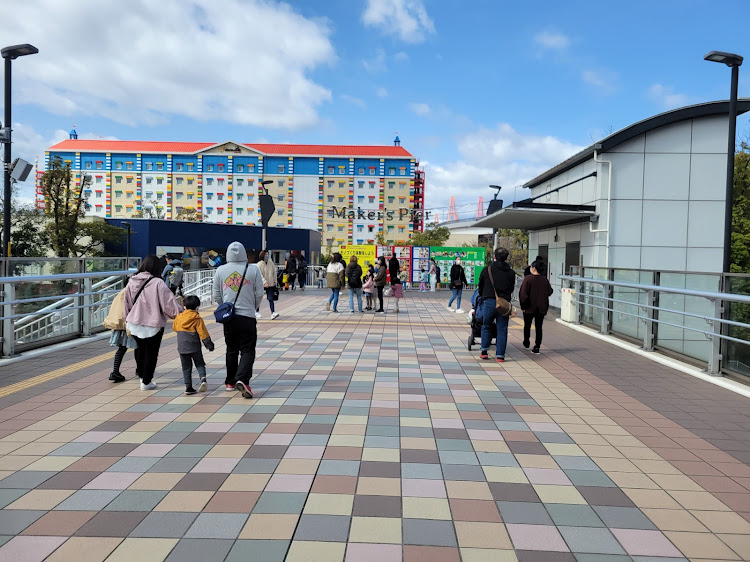 みやび『ゆかいな仲間たち　代表』さんが投稿した長男アルファード、次男プリウス☝・㊗️初『LEGOLANDJAPAN』に関するカスタム事例の投稿画像3枚目