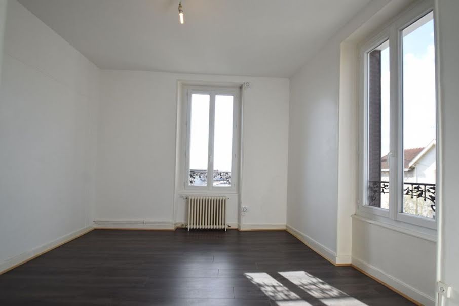 Location  appartement 2 pièces 70 m² à Limoges (87000), 590 €