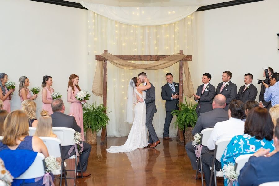 Wedding photographer Tyna Chenoweth (tynachenoweth). Photo of 7 March 2020