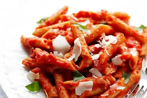 Spicy Chicken Red Sauce Penne Pasta