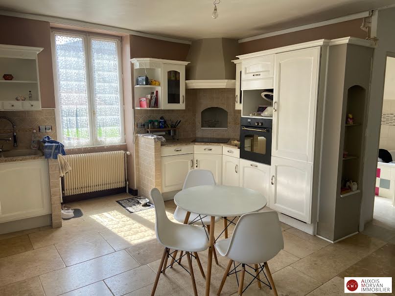 Vente maison 5 pièces 133 m² à Montbard (21500), 183 000 €