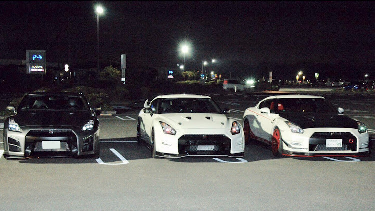 NISSAN GT-Rの大和郡山AEON・ローガン・愛轟会・安全運転友の会・合同MTに関するカスタム事例の投稿画像1枚目