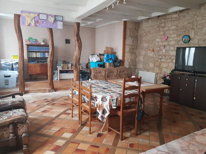 Vente maison 4 pièces 111 m² à Crazannes (17350), 110 210 €