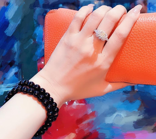 Chiếc nhẫn kim cương mà Lâm Vinh Hải tặng Linh Chi ngày mới yêu