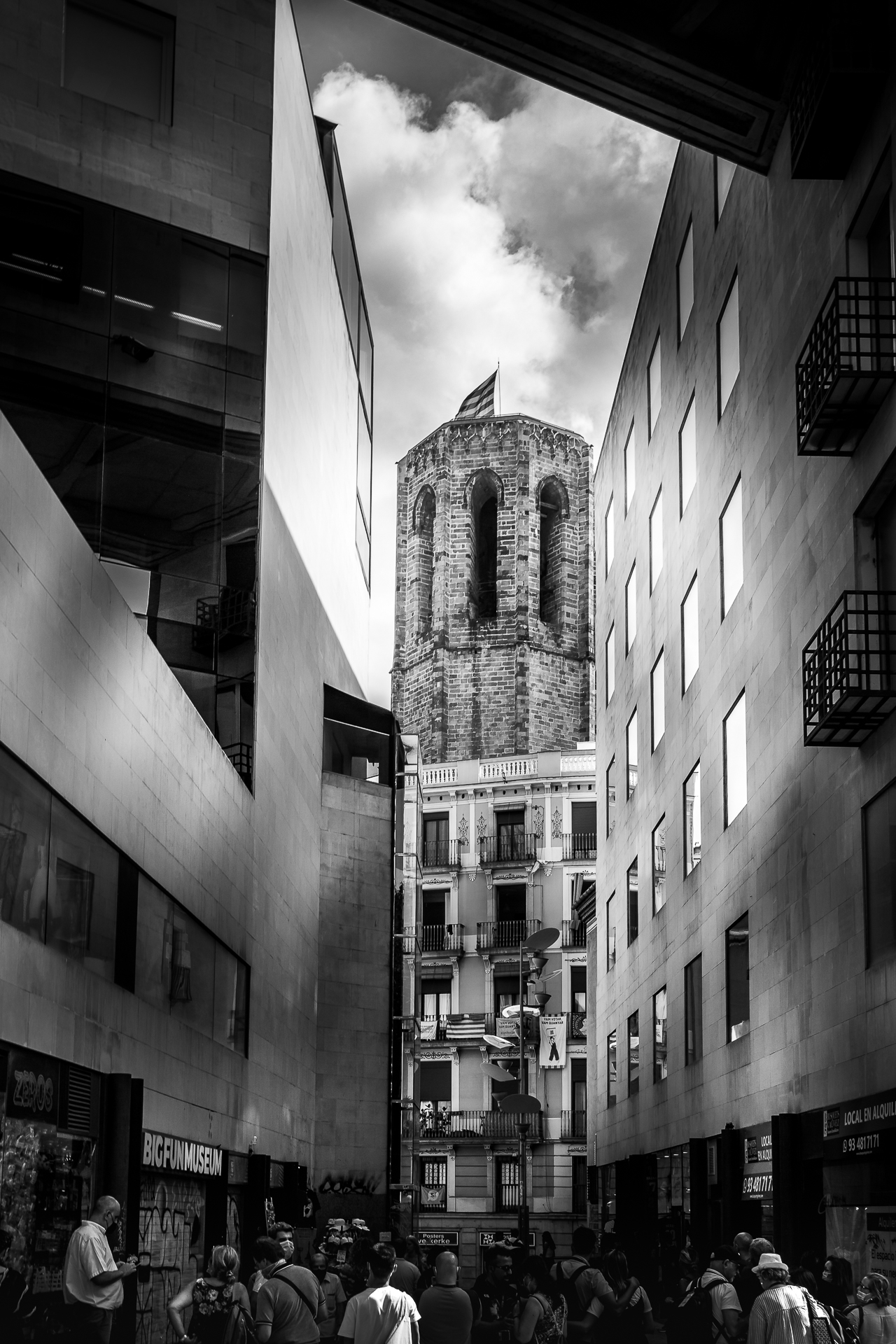 Punto di fuga a Barcellona di Vincenzo Lana ph