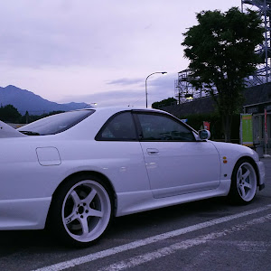 スカイライン GT-R R33