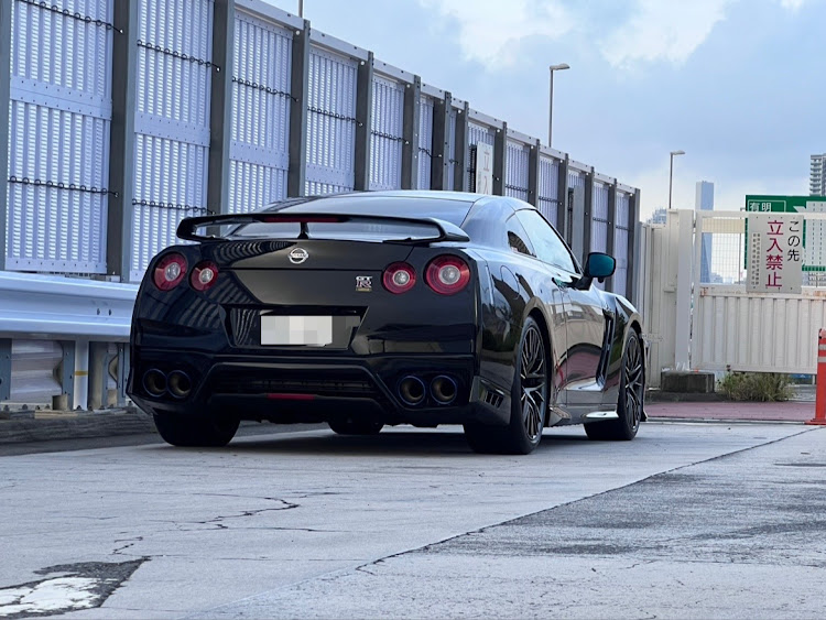 NISSAN GT-Rのスガスペック・残暑厳しい・夏休みの思い出・お盆休み終了・アバルト595に関するカスタム事例の投稿画像2枚目